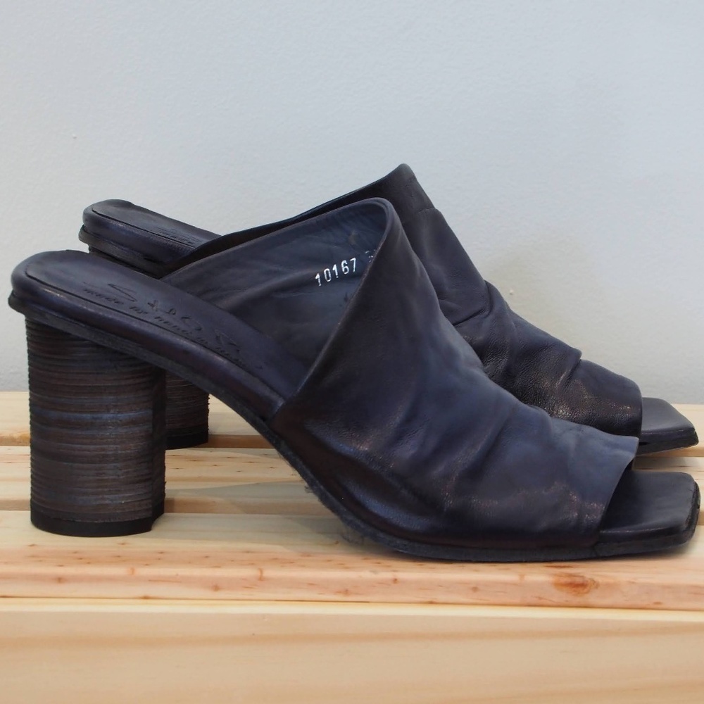 Shoto Blue Leather Heels
